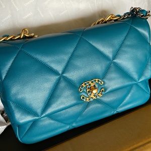 chanel 19 medium large size turquoise green blue